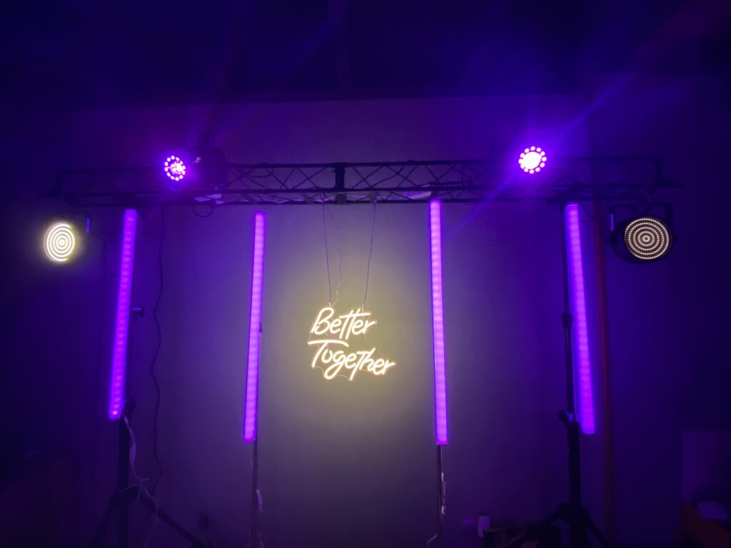 Boda con música personalizada y DJ experto en Barcelona